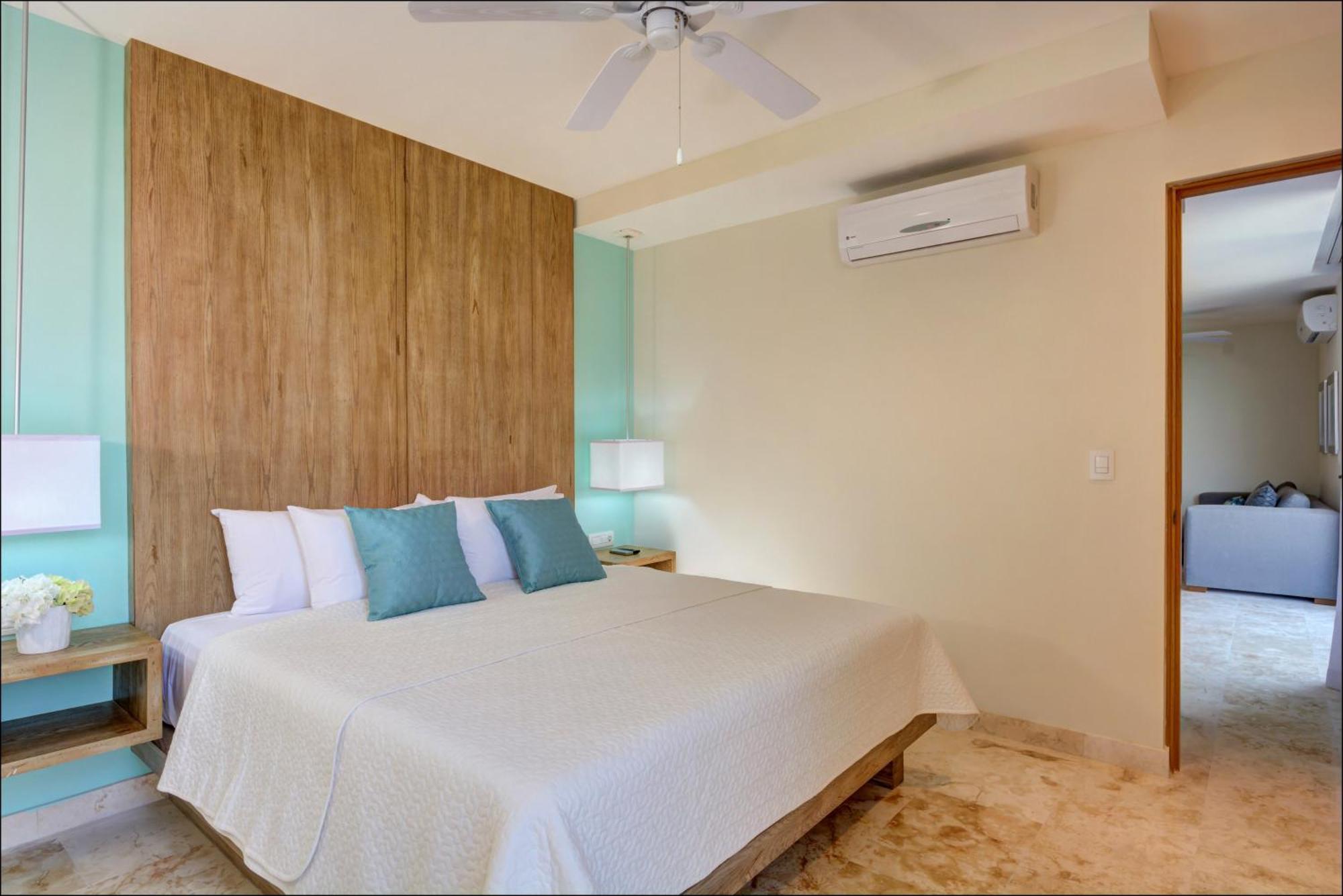 Anah Suites By Las Flores Playa del Carmen Exterior photo