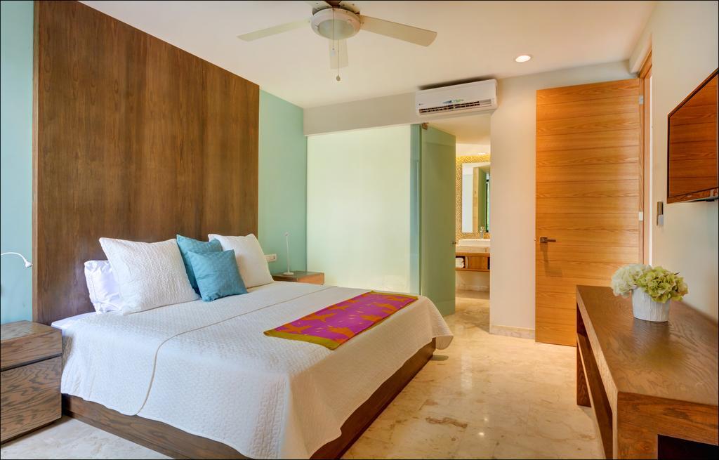 Anah Suites By Las Flores Playa del Carmen Exterior photo