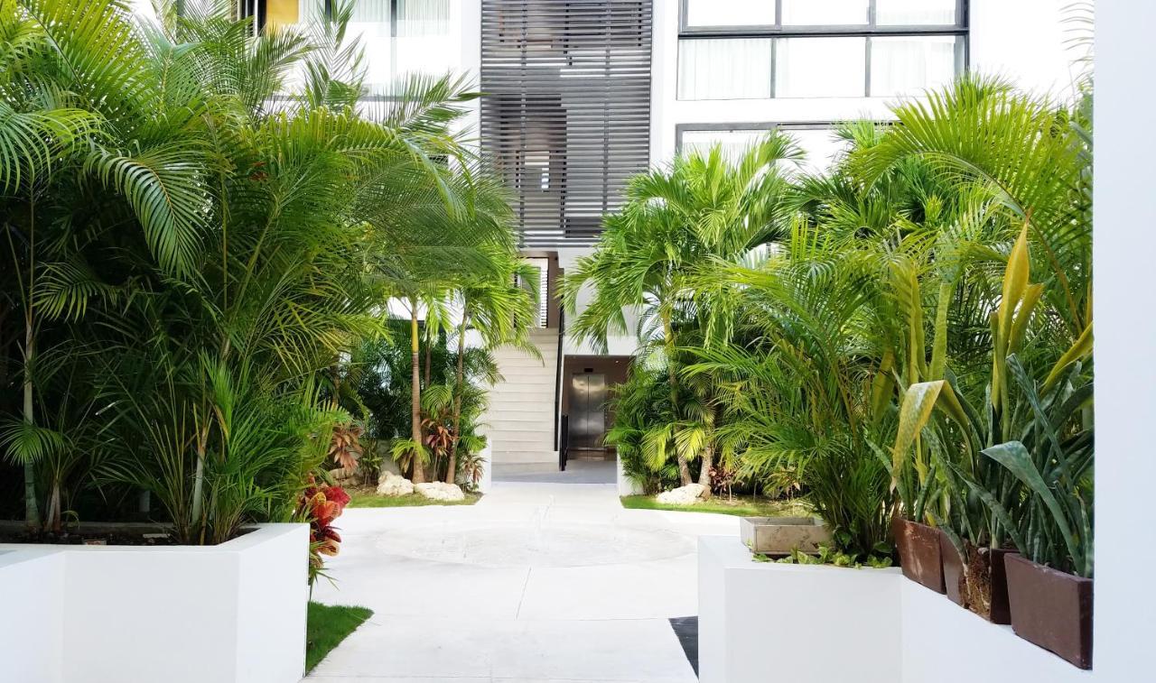 Anah Suites By Las Flores Playa del Carmen Exterior photo